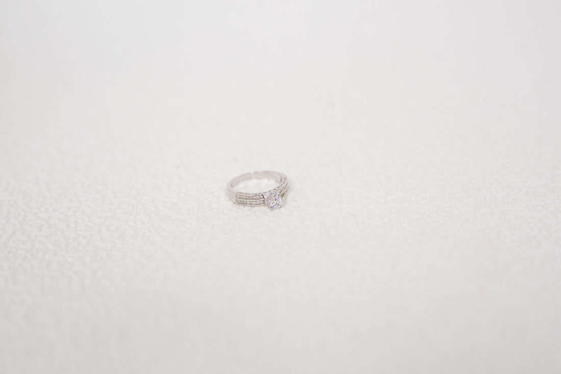 2.0 Carat Simulated Sapphire & Diamond Simulants Ring