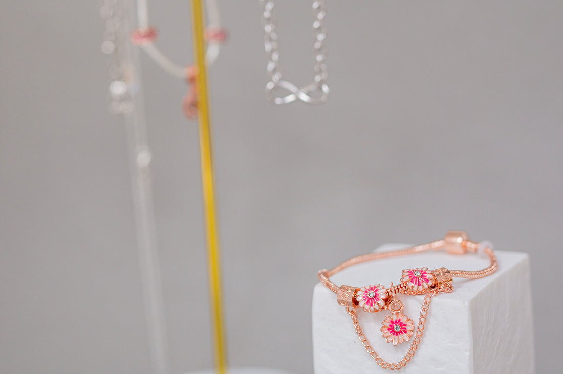 Pink Flower & Rose Gold Charm Bracelet 18.5CM