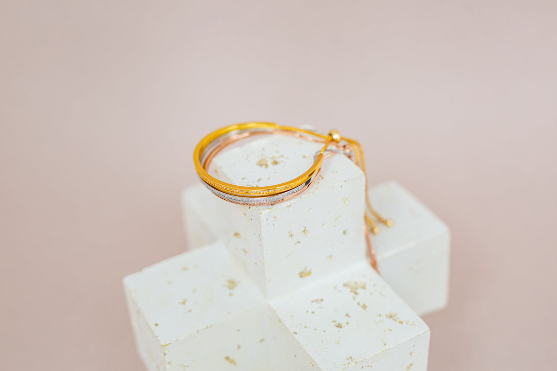 Adjustable Friendship Bracelet Made With Crystals